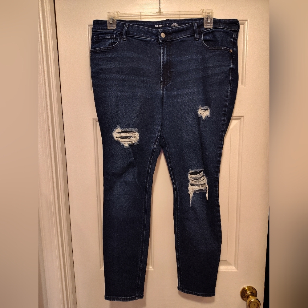 Old Navy Rockstar Skinny Distressed Jeans